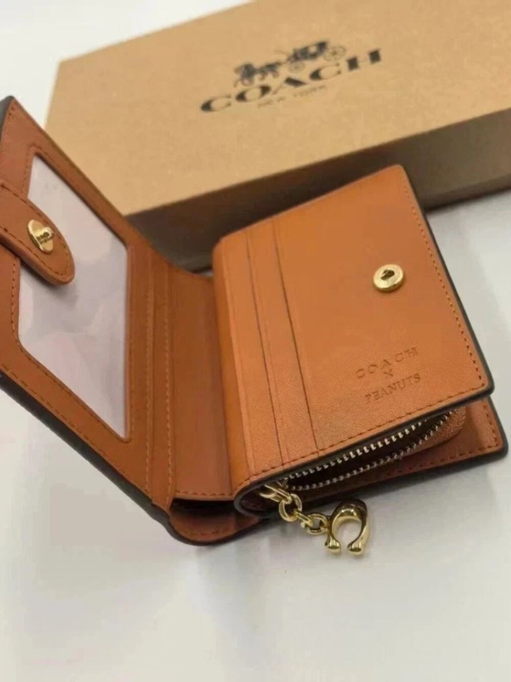 NWT Coach X Peanuts Snap Wallet In Signature Canvas With Snoopy Print CBN32